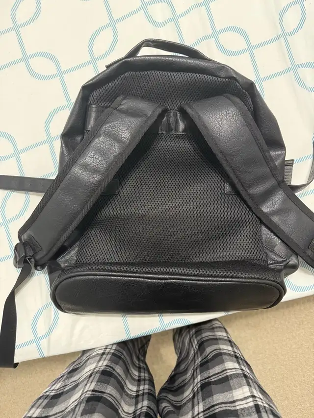 Black Leather Backpack62863262044545121