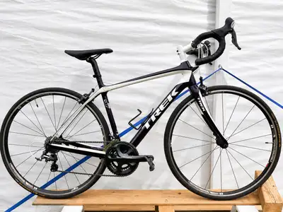 Full Carbon Road bike Trek Domane 5.2, View more