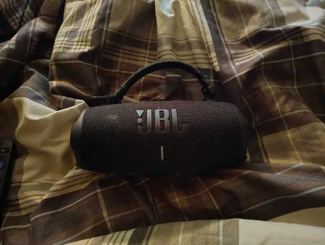 JBL charge 6 Bluetooth speaker 471851183061094400