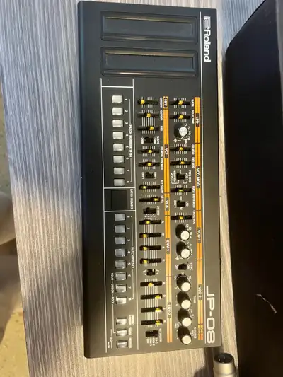Roland JP-08, View more