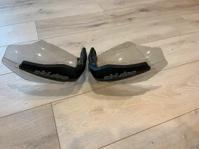 Hand guards off of my 2022 skidoo. Used for one ride.