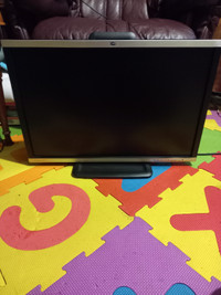 HP LA2405WG LCD Monitor (Gaming Monitor)