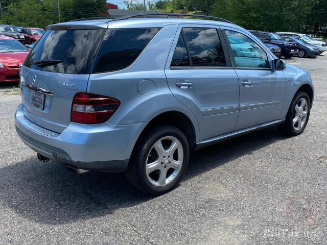 part out 2007 Mercedes ML320 cdi blue part out parts parts many in Auto Body Parts in Markham / York Region - Image 3
