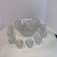 Punch bowl with ladle and 8 glasses anchor hocking glass