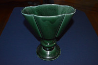 PRICE DROP**Vintage Hull Fan Vase - Dark Blue Green, Beautiful!!