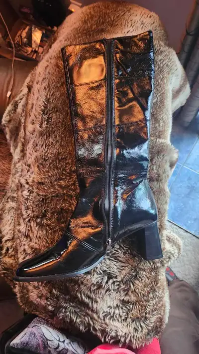 WOMENS SIZE 10~L'intervalle SleekBlack Knee-High Boots, View more