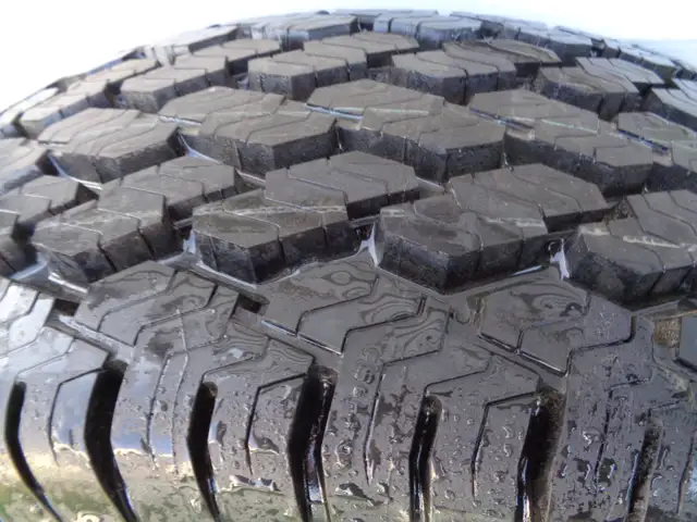 Pneu Michelin 16 pouces in Tires & Rims in Laurentides - Image 3