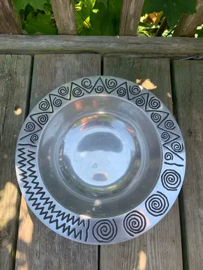 Wilton Armetale Reggae Medium Round Serving Bowl, View more