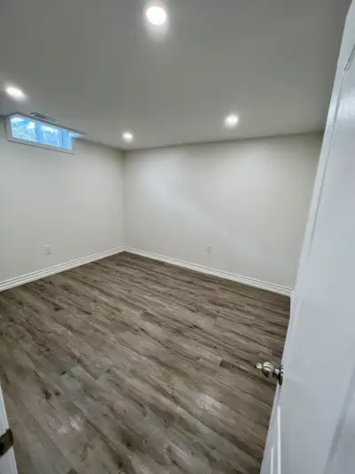 Private Bathroom Bedroom - 2m walk Markham GO train, Markville