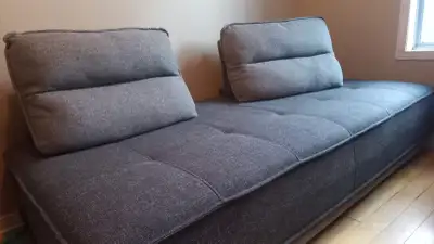 Divan Gris Foncé Structube / Gray Couch, View more