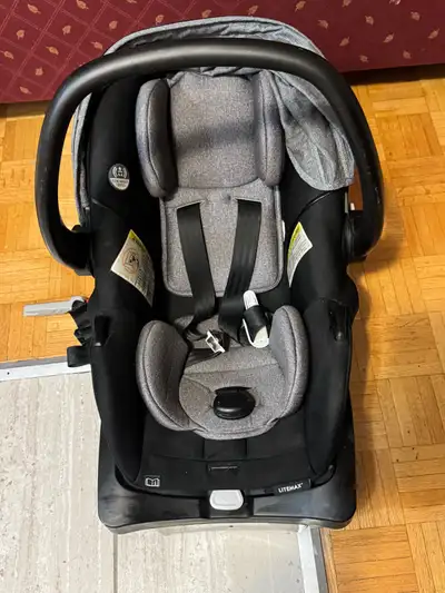 Evenflo LiteMax Car Seat, View more