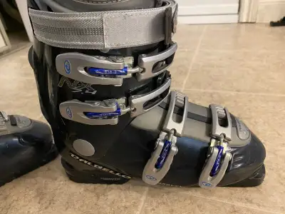 Bottes de ski Dalbello grandeur 5-6 homme (8- 8 1/2 femme)