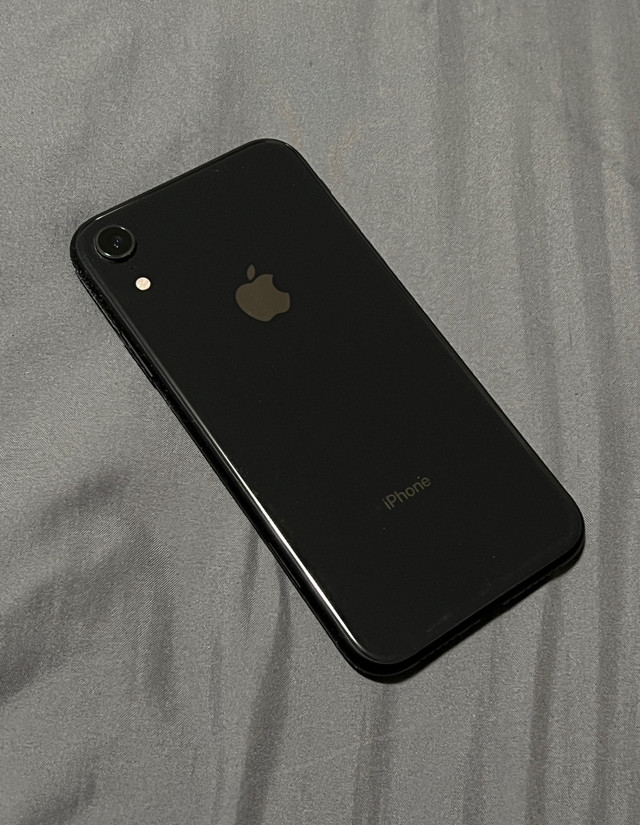 Used iPhone XR 64Gb - great condition and battery in Cell Phones in Mississauga / Peel Region - Image 3