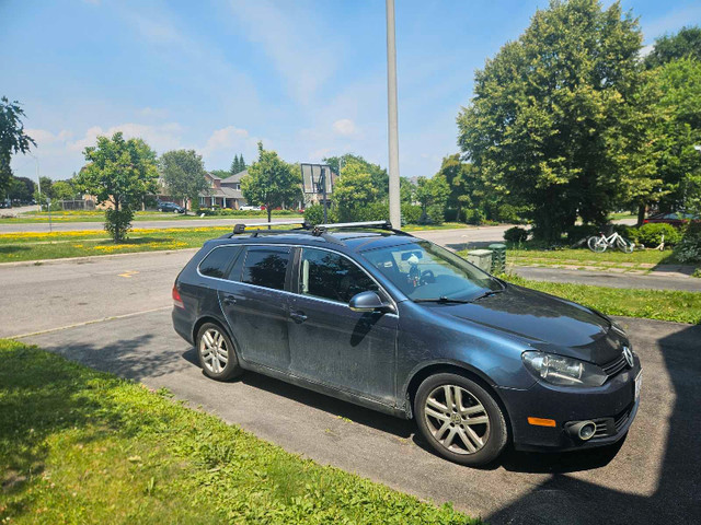 2010 Volkswagen Golf SportWagen in Cars & Trucks in Ottawa