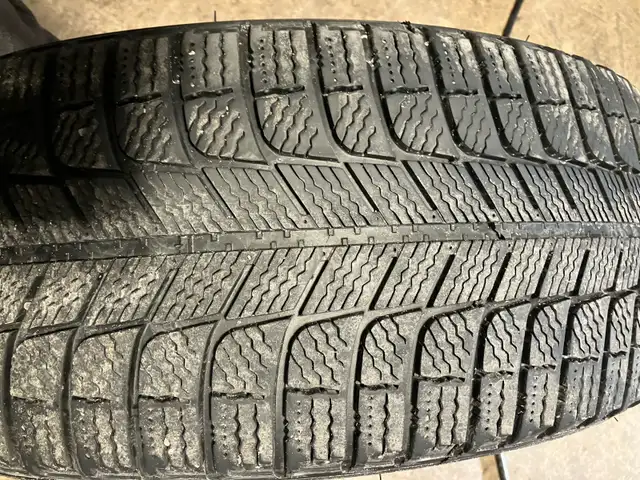 17 inch Winter Tires on Rims in Tires & Rims in Peterborough - Image 4