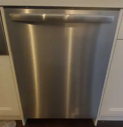 FRIGIDAIRE STAINLESS STEEL 24" DISHWASHER ><, View more