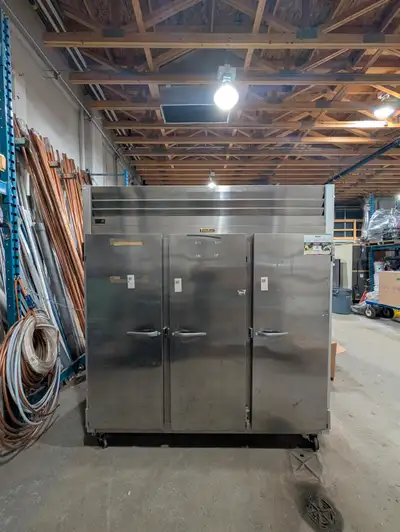 We're looking to sell two Traulsen 3-door freezers, that would be a great addition to your business...
