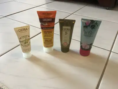 4 small purse size hand creams. All are unused - 1. Cucina Coriander and Olive Tree - 40 ml, 2. Marc...