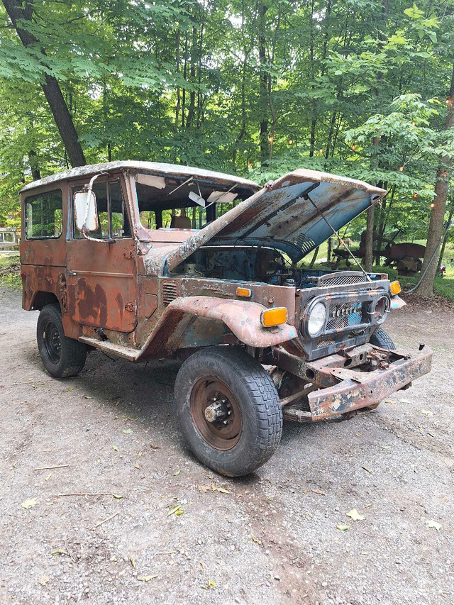 1971 Toyota FJ40 Land Cruiser. in Cars & Trucks in Kingston - Image 4