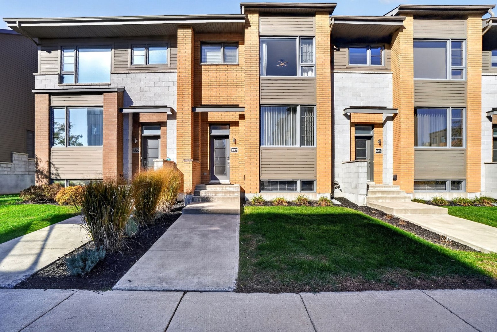 Maison de ville en copropriété avec GARAGE DOUBLE à Lachenaie — photo 1
