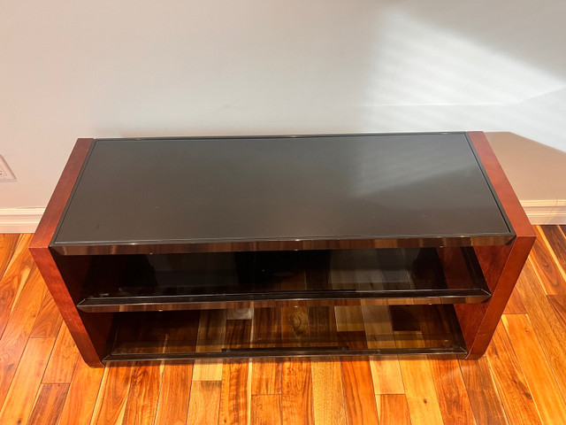 TV Stand / Entertainment Console in TV Tables & Entertainment Units in Winnipeg - Image 4