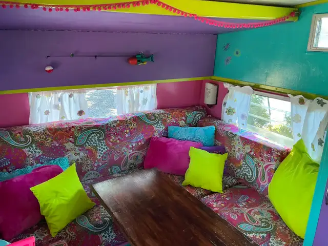 Early 60’s Shasta Camper in Travel Trailers & Campers in Fredericton - Image 9