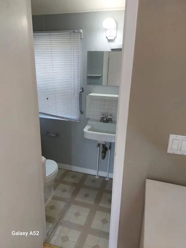 Room For Rent in Madoc in Room Rentals & Roommates in Belleville - Image 6