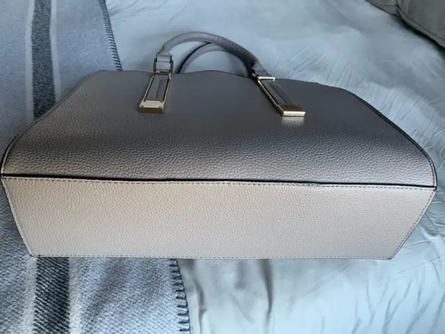 Brand new beautiful purse/handbag in Women's - Bags & Wallets in Barrie - Image 8