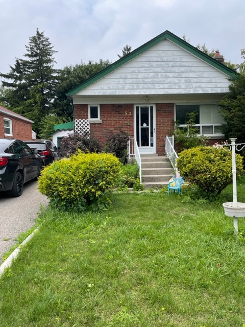 Beautiful 2 Br House in Midland/Danforth ,Scarborough for Rent in Long Term Rentals in City of Toronto
