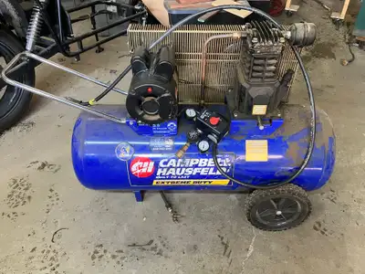 Campbell Hausfeld air compressor. 125 PSI. A little bit dirty but functioning perfectly.