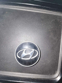 Hyundai centre caps