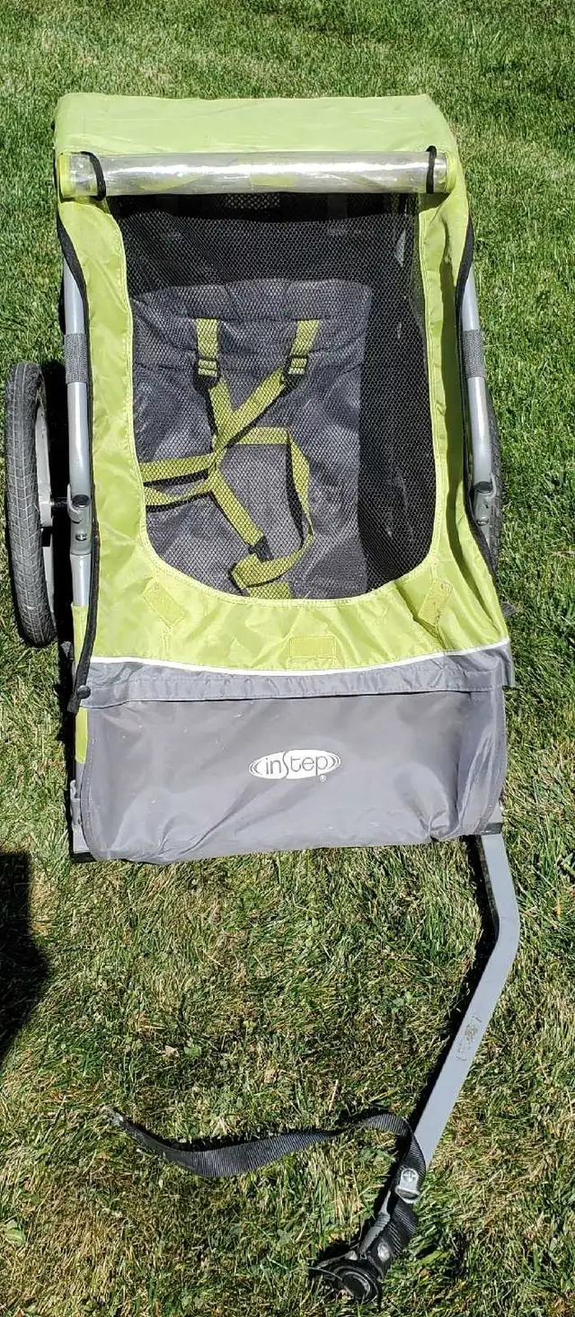InStep Bike Trailer for Kids in Other in Oshawa / Durham Region - Image 6