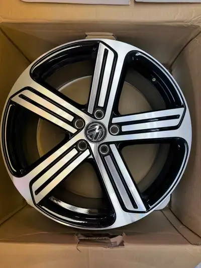 For sale is a set of four VW OEM Cadiz Rims in excellent condition. Rims were used for one season of...