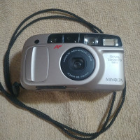 Minolta Riva 70