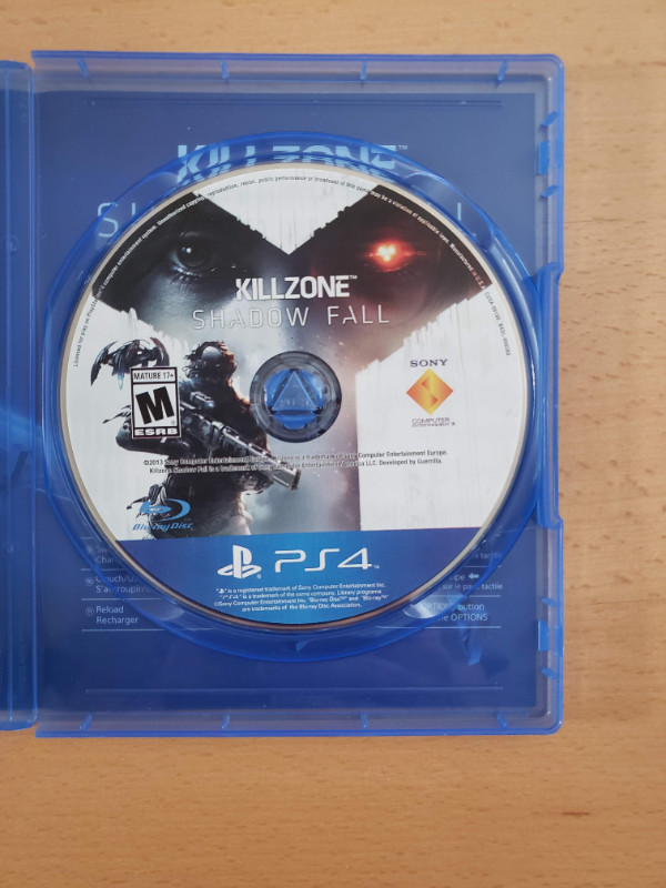 Jeux PS4 - Killzone Shadow Fall dans Sony PlayStation 4  à Laval/Rive Nord - Image 2