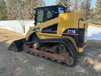 For sale 2007 caterpillar 277b Skidsteer in excellent working condition tight pins , hydraulic quick...