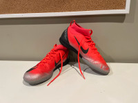 Nike Mercurial youth size 5