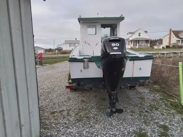 20ft fiberglass Mini Cape, New 90HP Motor and Trailer in Powerboats & Motorboats in Cape Breton - Image 8