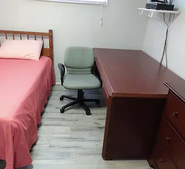 Good Student Housing: From 725 -750/Room. in Room Rentals & Roommates in Kitchener / Waterloo - Image 6