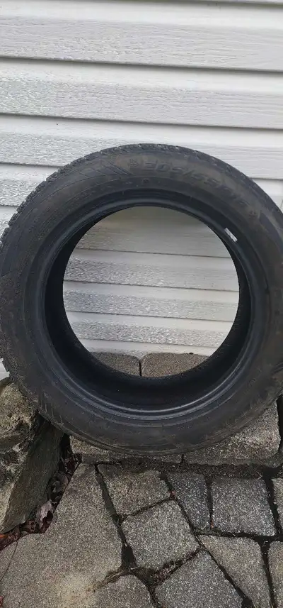 Lot de 4 pneus d'hiver de marque Farroad FRD79, dimension 205/55 R16. Utilisés 2 hivers et demi, mon...