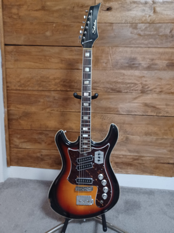 Silvertone electric guitar for sale  