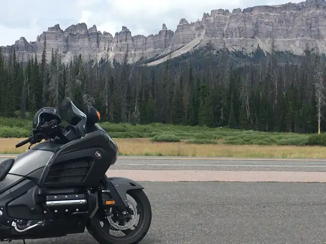 2017 Honda Goldwing F6B in Touring in Renfrew - Image 2