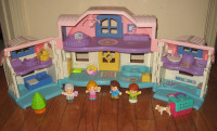 Fisher Price Little People House Play Set  w/Little People Dolls