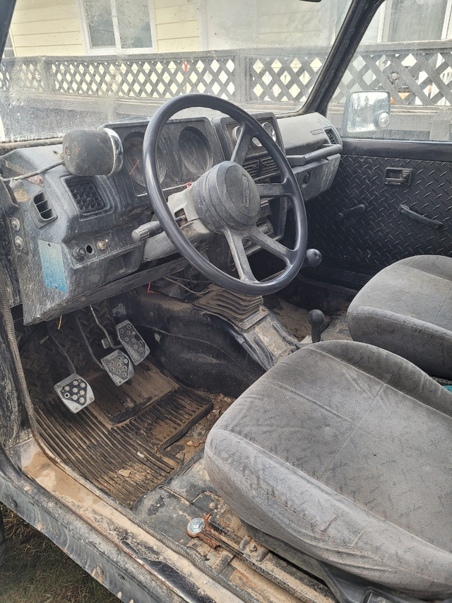 1991 Suzuki Samurai in Cars & Trucks in Cranbrook - Image 2