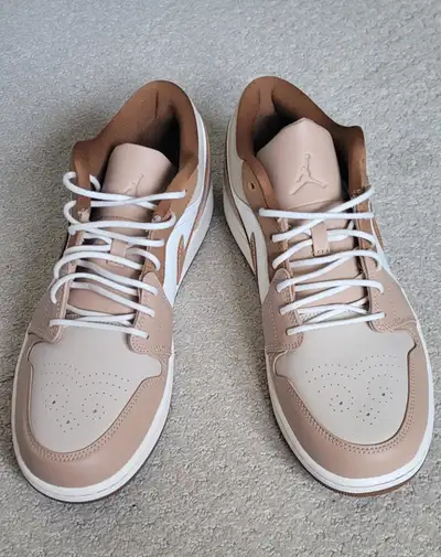 Air Jordan 1 Low SE size 12, View more