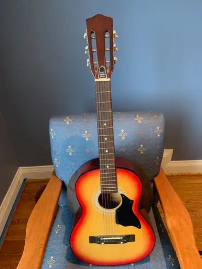 Beginner vintage acoustic guitar - 36 inches - circa 1970, View more