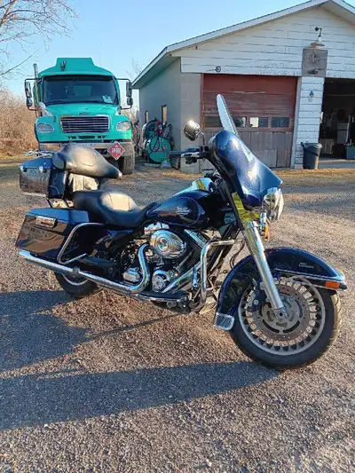 Original owner,well maintained. Runs great.Big blue colour.