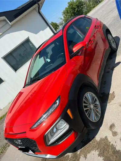 2020 Hyundai Kona Luxury Edition - Tangerine Comet 18,000 OBO Just under 163 674 KMs mostly highway...