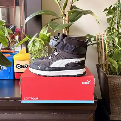  Kid PUMA Winter Boots 3.5Y, View more