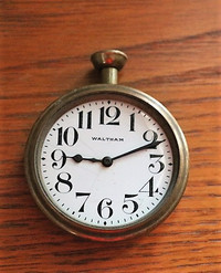 1909 WALTHAM TRAVELER CAR CLOCK FOR REPAIR OR PARTS